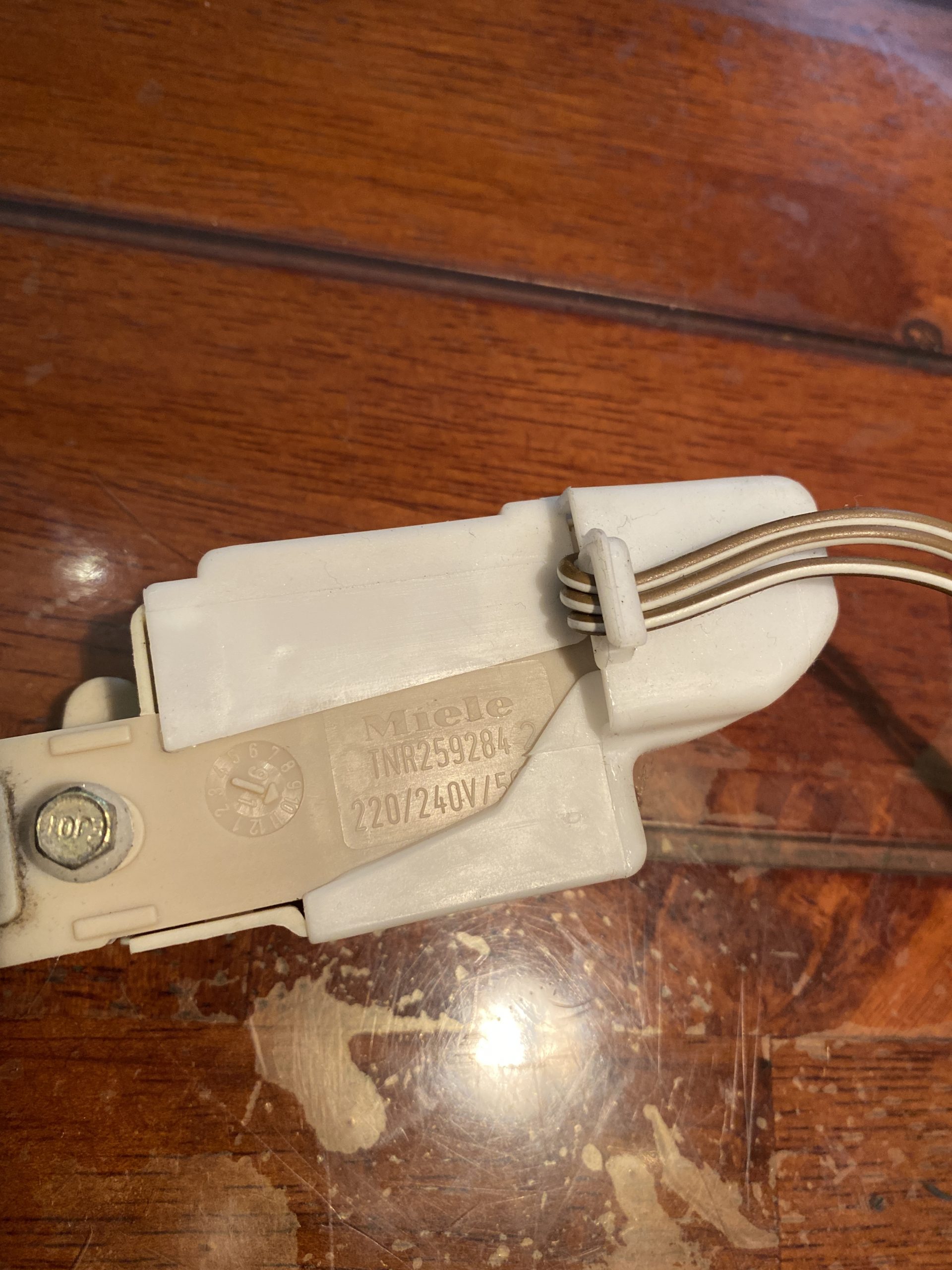 original Miele 2592842 Türschloss Schloss Verriegelung – Bild 6